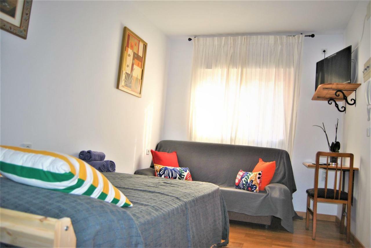 Apartamento Khors Málaga Exterior foto